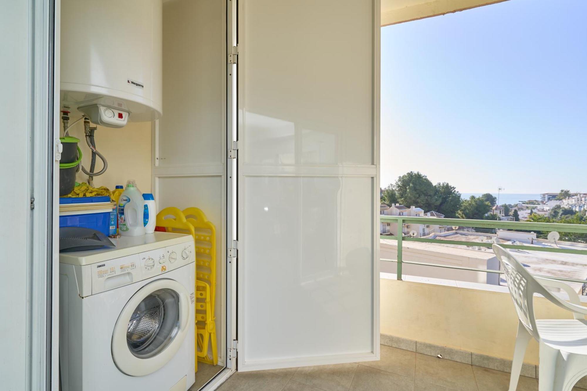 Bright And Spacious 2 Bed Apt Nerja Buitenkant foto
