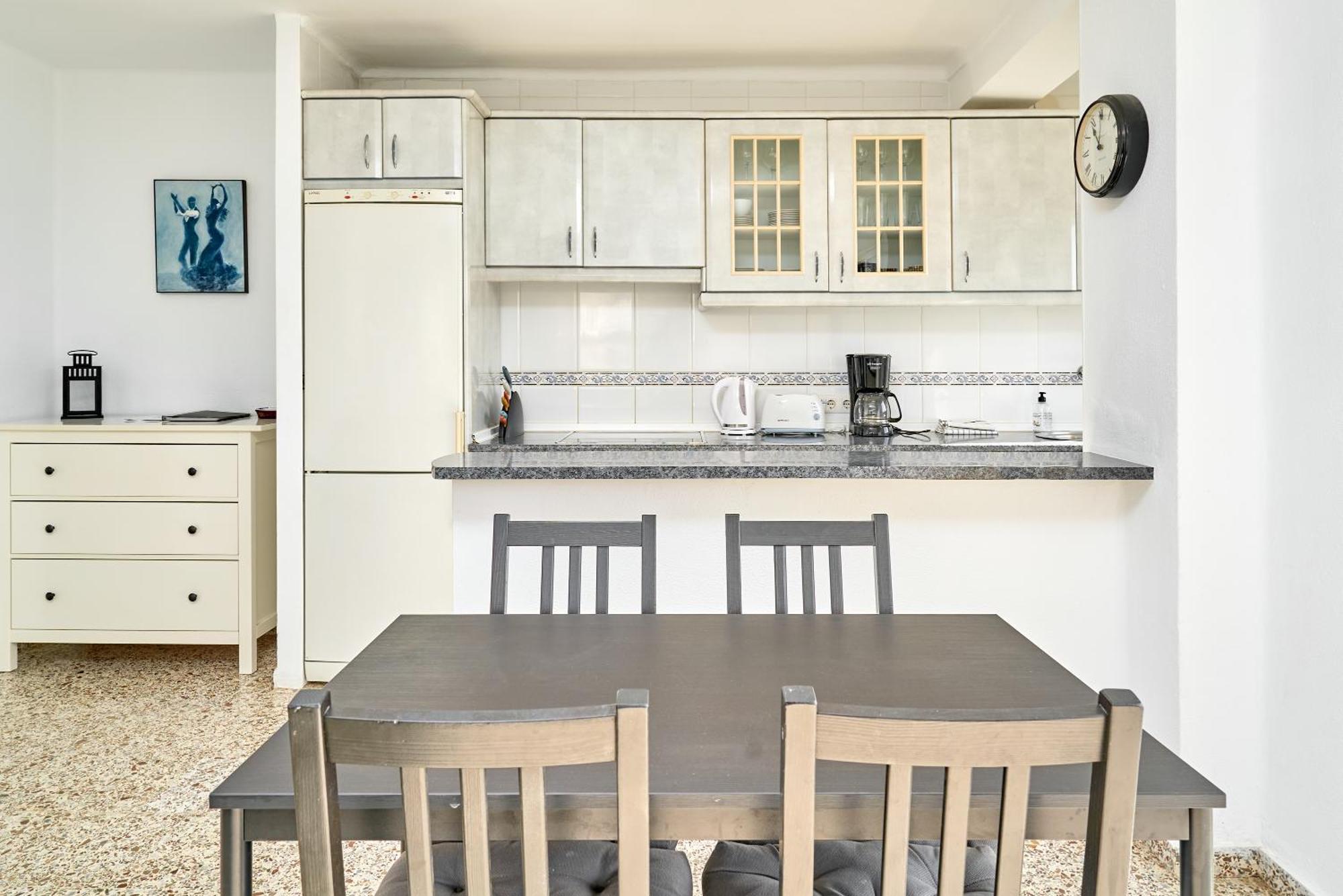 Bright And Spacious 2 Bed Apt Nerja Buitenkant foto