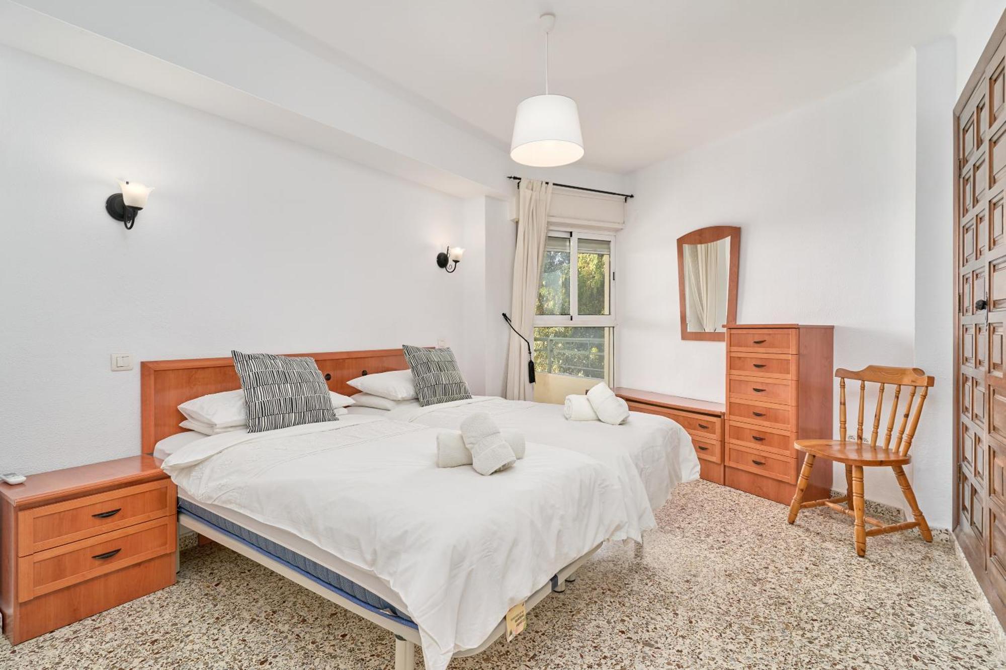 Bright And Spacious 2 Bed Apt Nerja Buitenkant foto